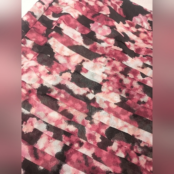 Bloomcore Beauty Textured WHITE HOUSE BLACK MARKET pencil Summer skirt(#1,181) - Picture 3 of 6